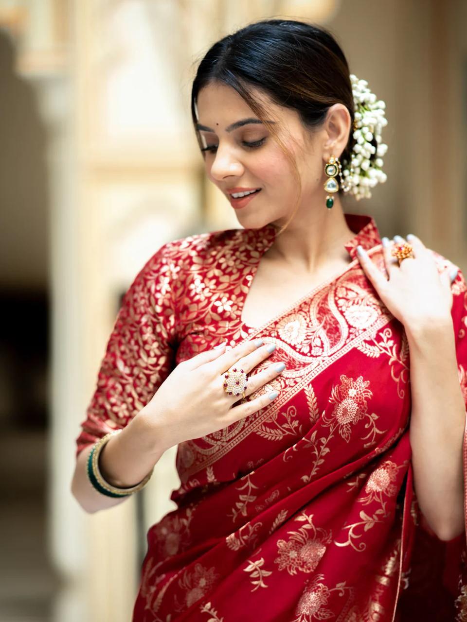 Red Color Kanjivaram silk saree Jari Work With Blouse Piece