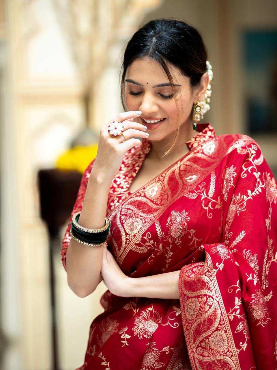 Red Color Kanjivaram silk saree Jari Work With Blouse Piece