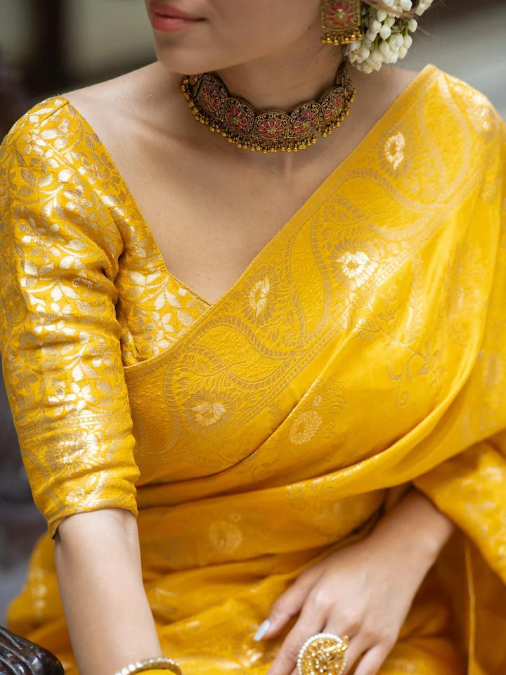 Yellow Color Kanjivaram silk saree Jari Work With Blouse Piece