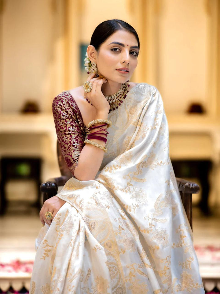 White Color Kanjivaram silk saree Jari Work With Blouse Piece
