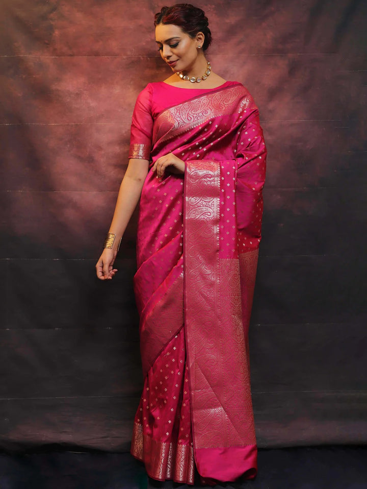 Tometo Color Banarasi Silk saree Jari Work With Blouse Piece