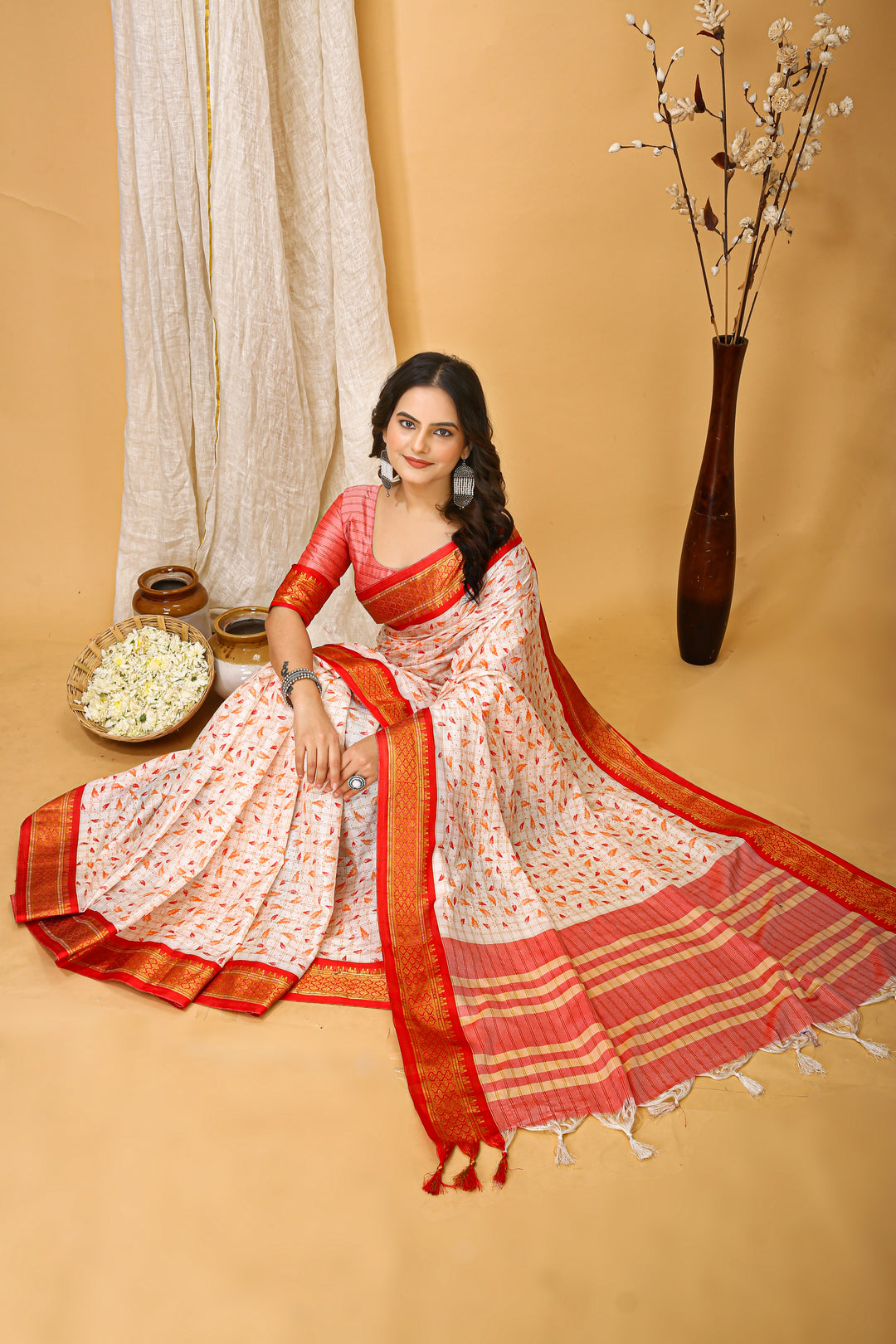 Red Color soft cotton Silk With Pure Zari Work With Beautiful Print On Saree