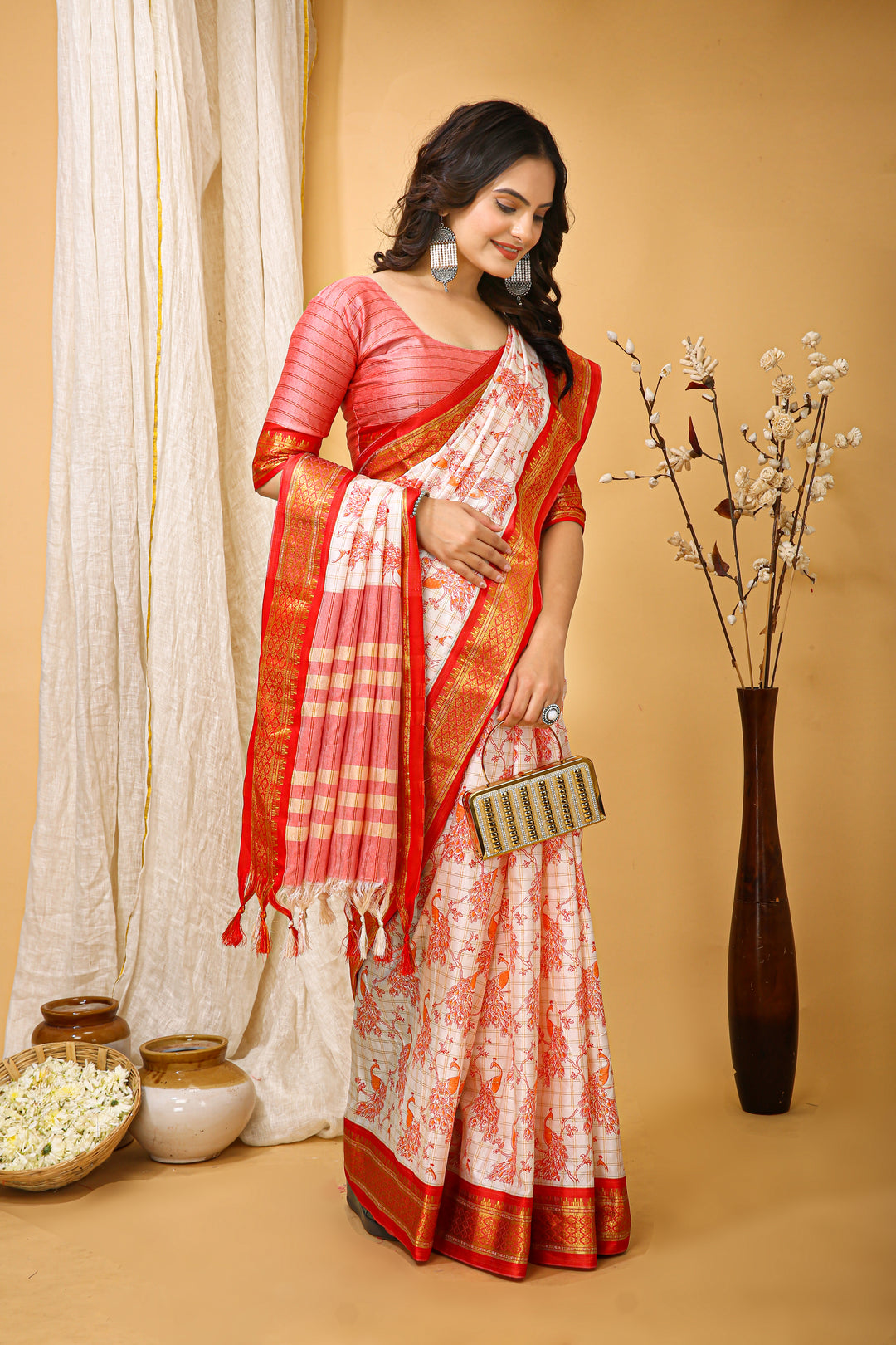 Red Color soft cotton Silk With Pure Zari Work With Beautiful Print On Saree