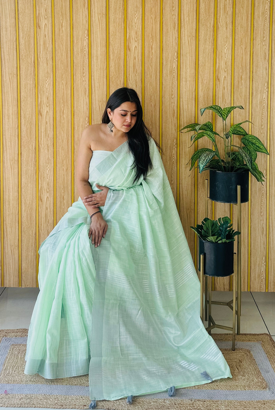 Green Sidhdhi Linen Chex Concept Sarees With Linning Weaving All Over Saree
