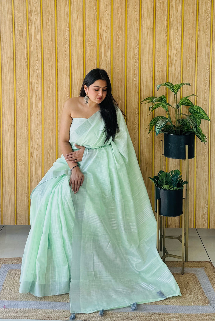 Green Sidhdhi Linen Chex Concept Sarees With Linning Weaving All Over Saree