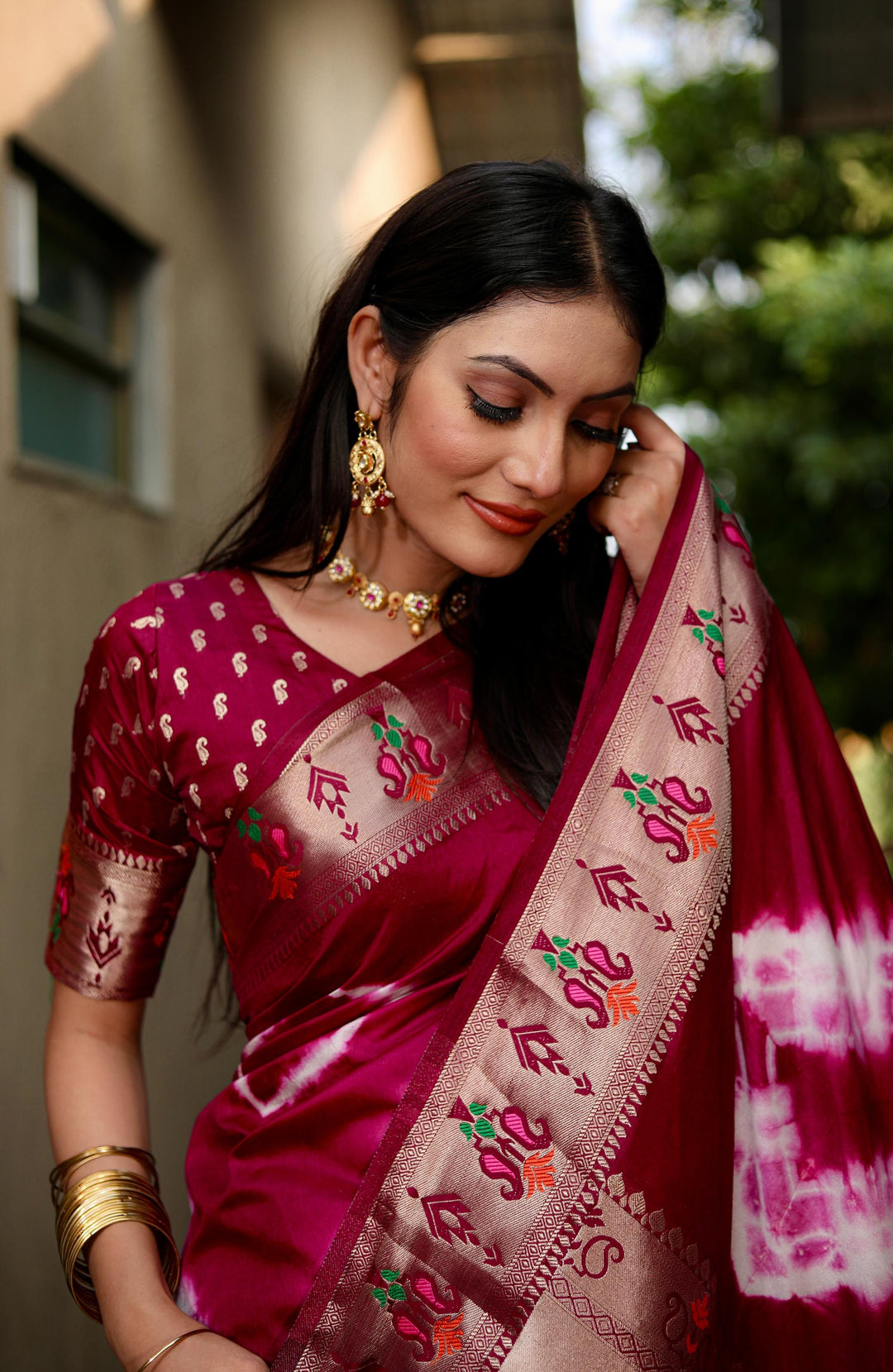 Maroon Vatika Sibori Print Paithani Silk Sarees With Gold Zari Paithani Border & Contrast Rich Pallu