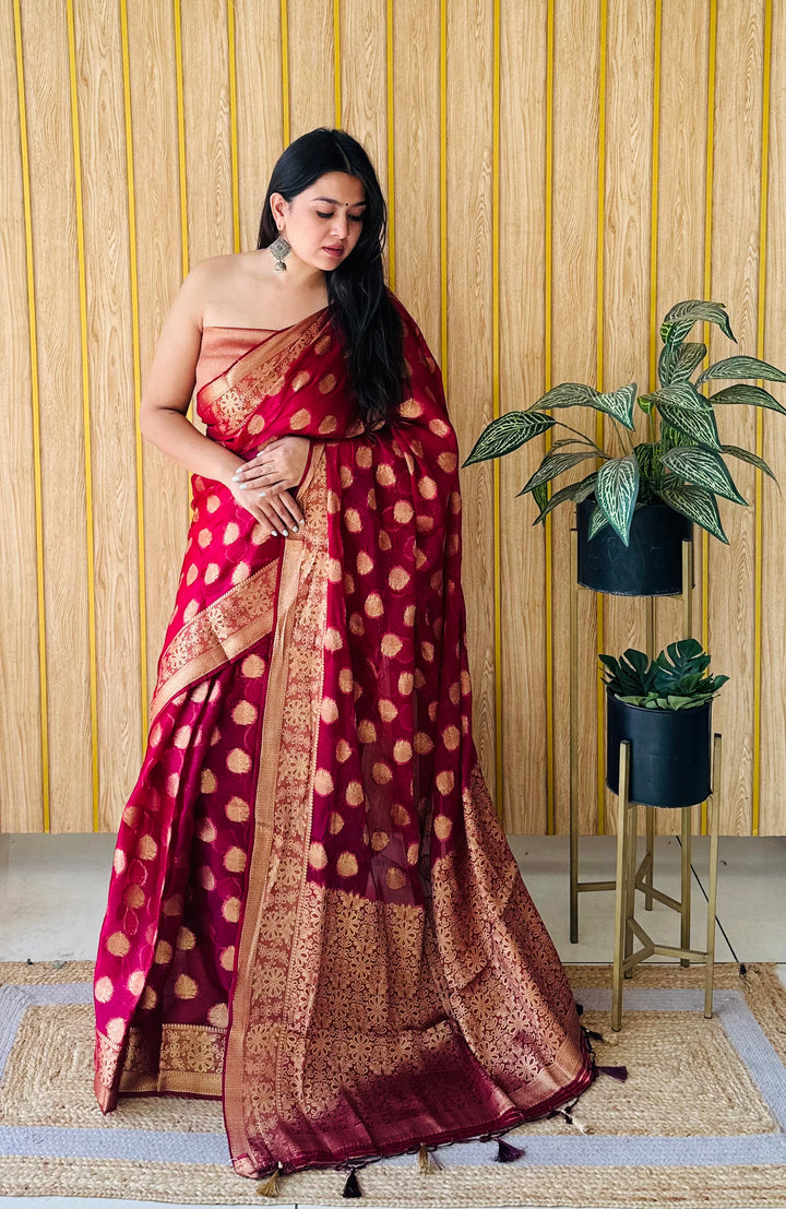 Maroon Sitara Soft Gimichu Silk Saree And Jari Weaving Border With Exclusive Jari Rich Pallu