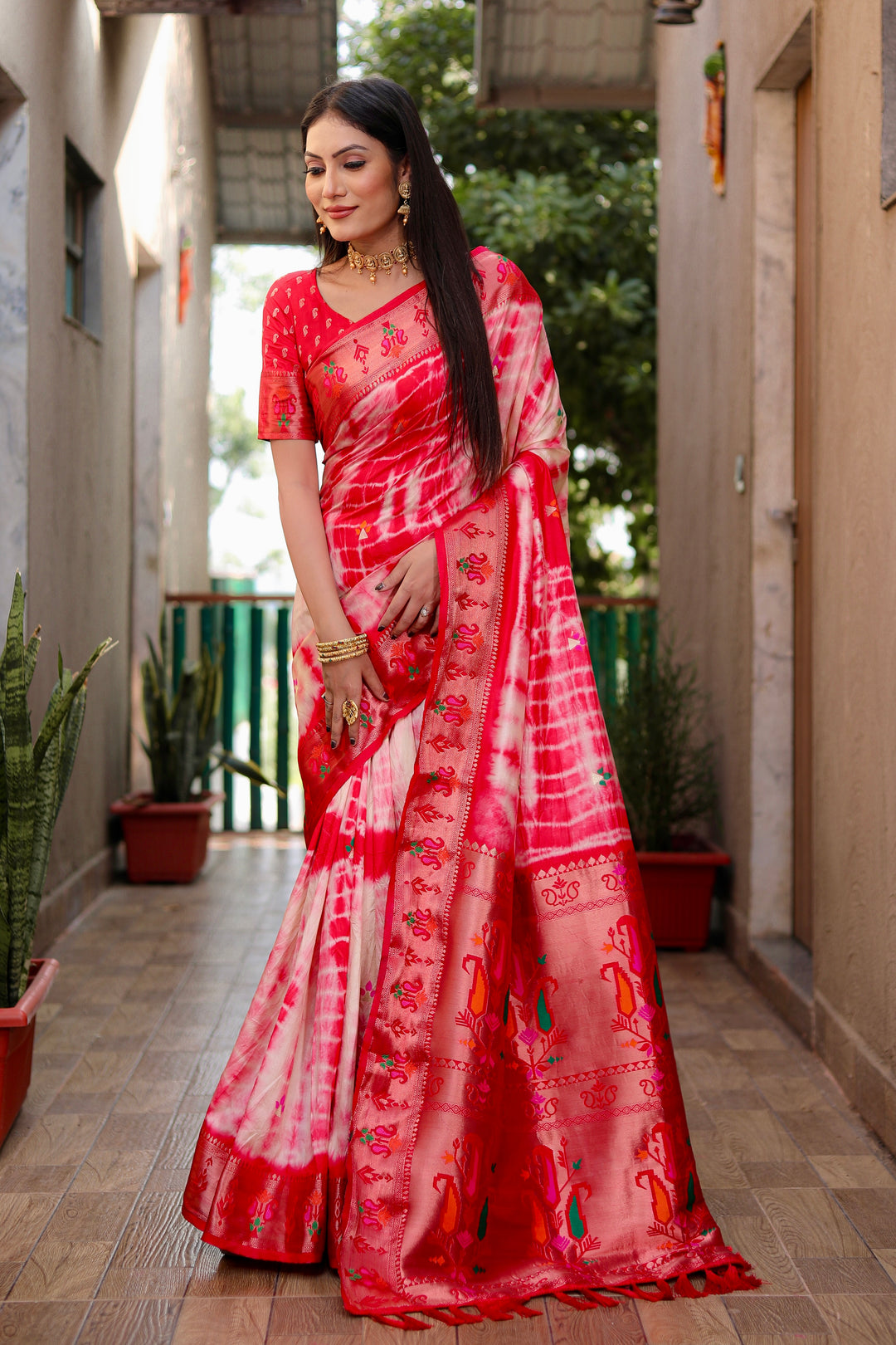 Red Poonam Sibori Print Paithani Silk Sarees With Gold Zari Paithani Border & Contrast Rich Pallu