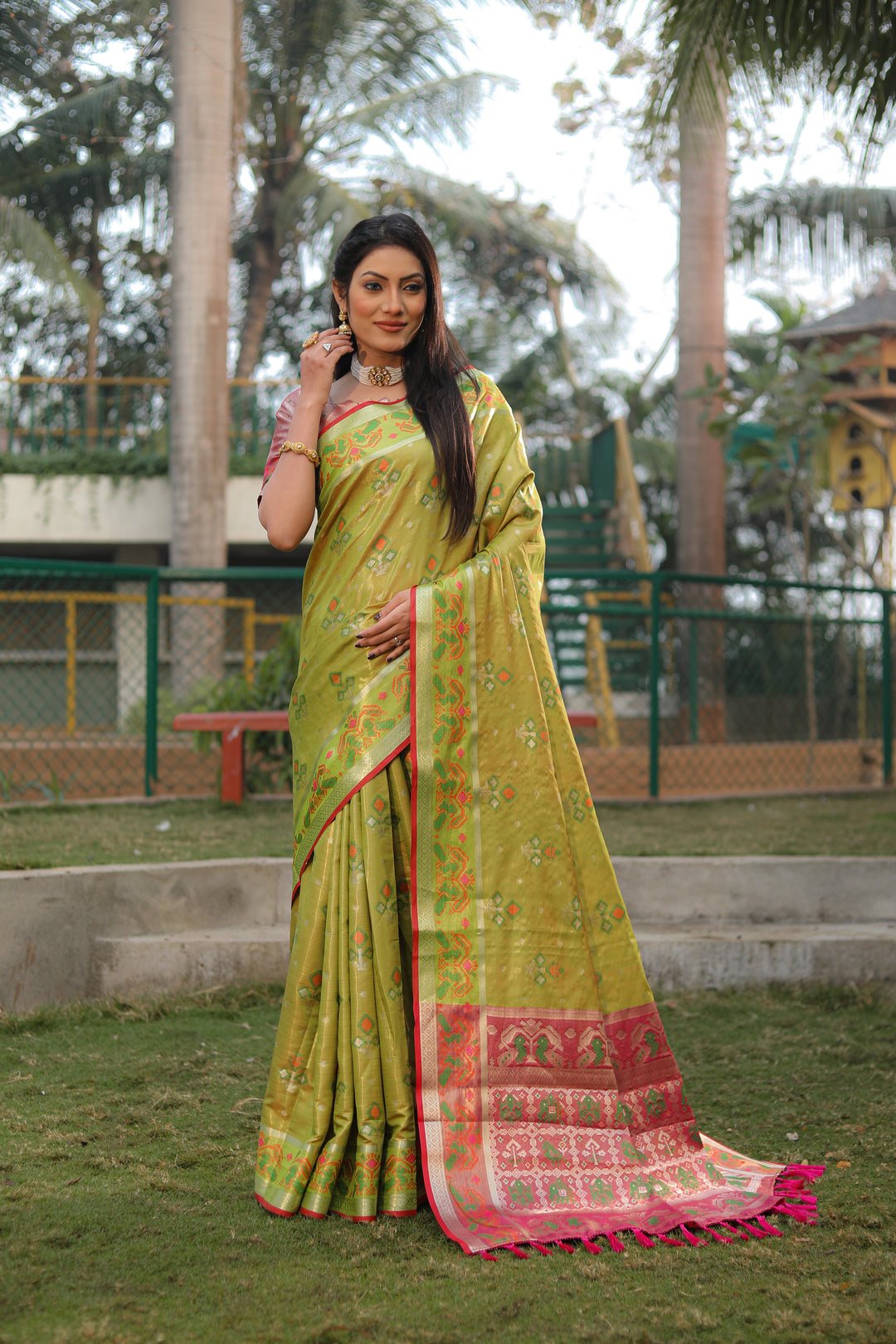 Mehndi-green Isha Organza Silk Sarees Ikkat Patola concept With Ikkat Patola weave pallu with tassels