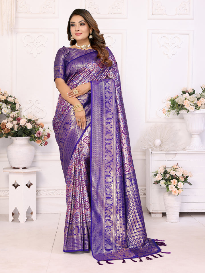 Purple Chaturi-2 Banarasi Chaturi silk saree Jari weaving Border and Weaving rich pallu