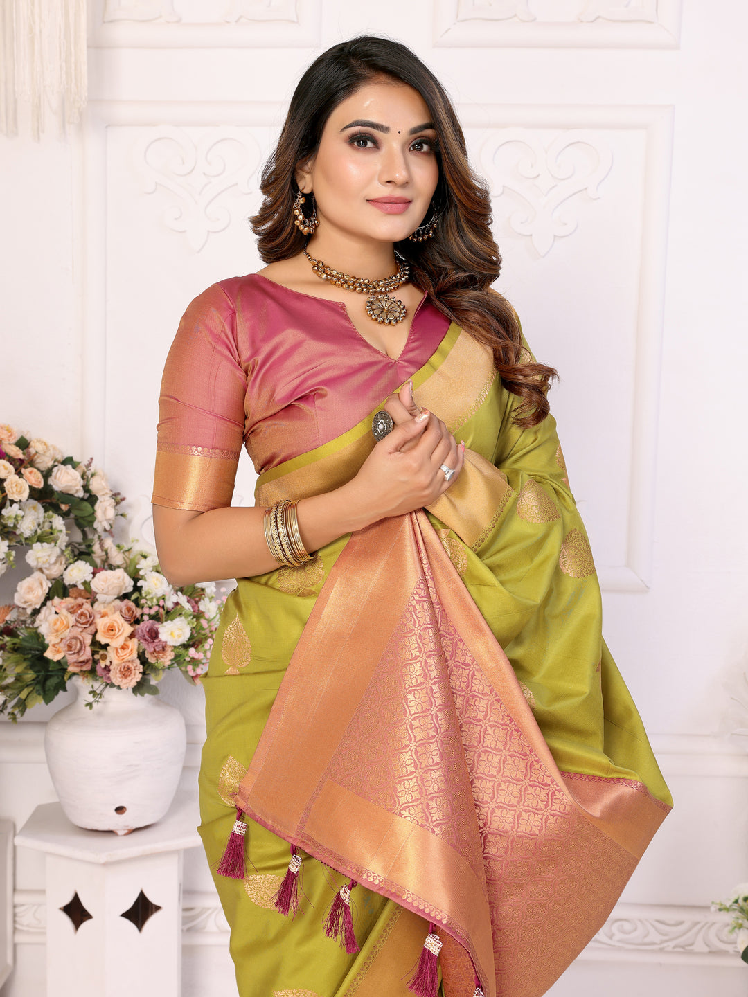 Green Vardhman Lichi soft Silk sarees woven Butta concept & woven Zari borders both sides