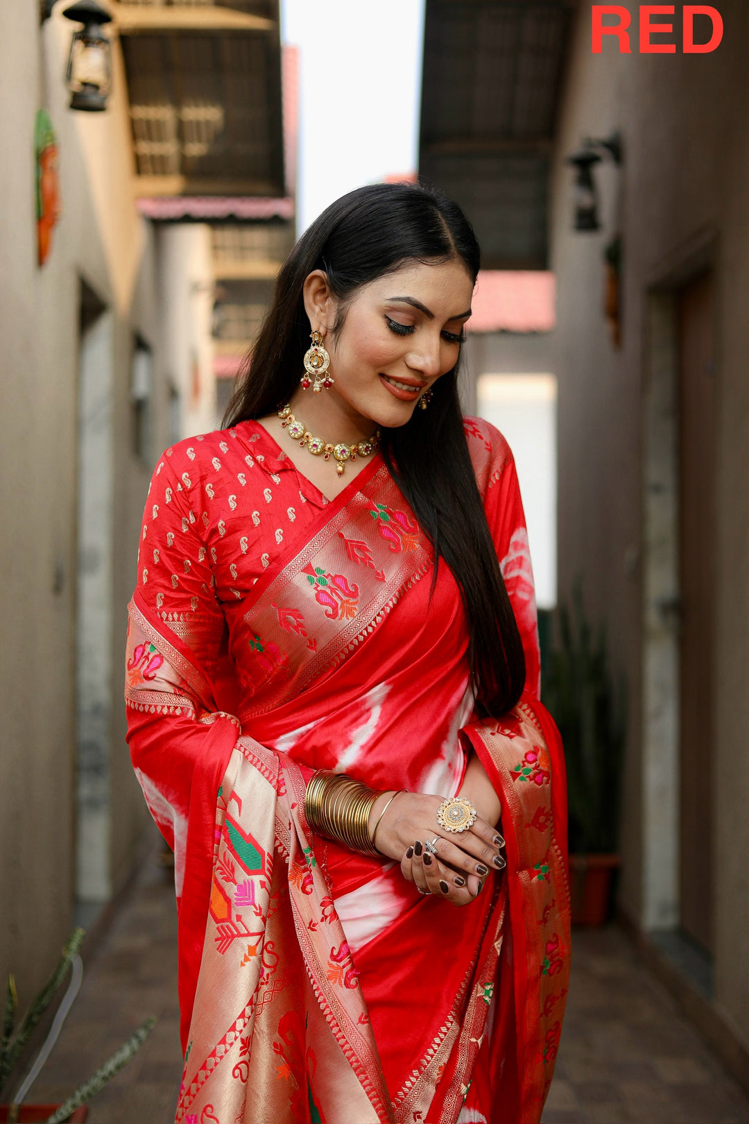 Red Vatika Sibori Print Paithani Silk Sarees With Gold Zari Paithani Border & Contrast Rich Pallu