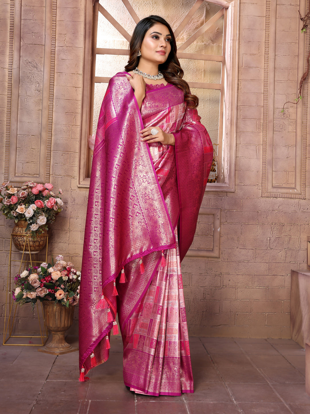 Pink Somya Banarasi Chaturi silk saree ,Jari weaving Border and Weaving rich pallu