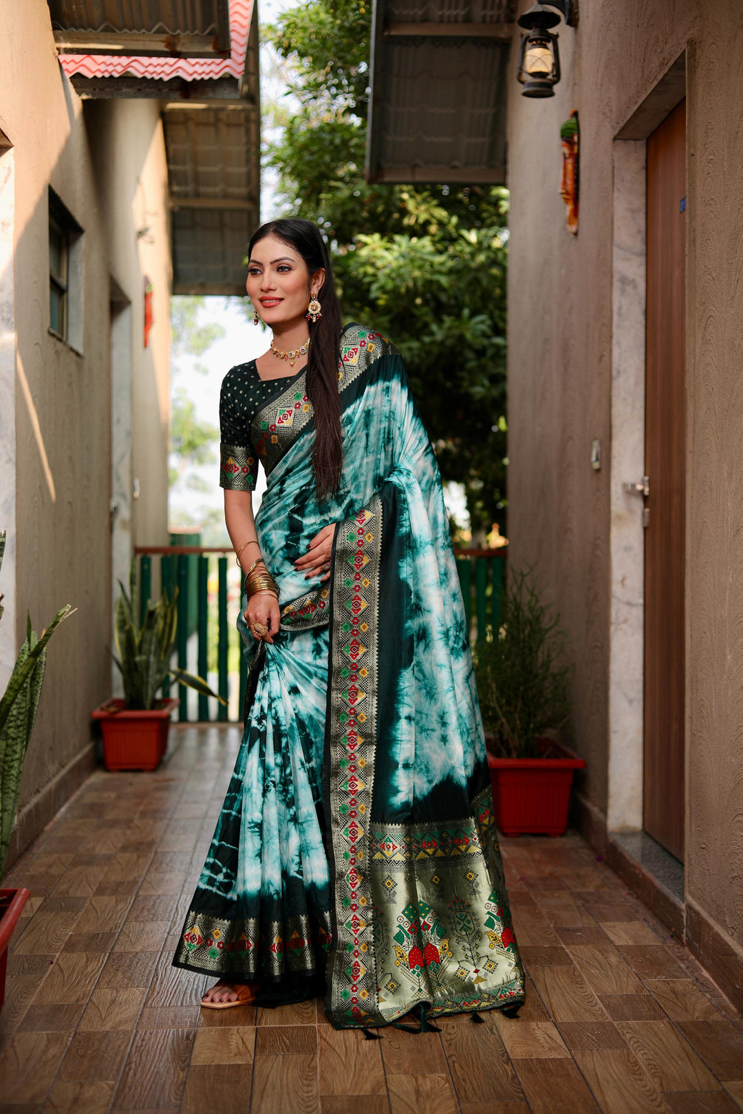 Green Flora Sibori Print Paithani Silk Sarees  With Gold Zari Paithani Border & Contrast  Rich Pallu