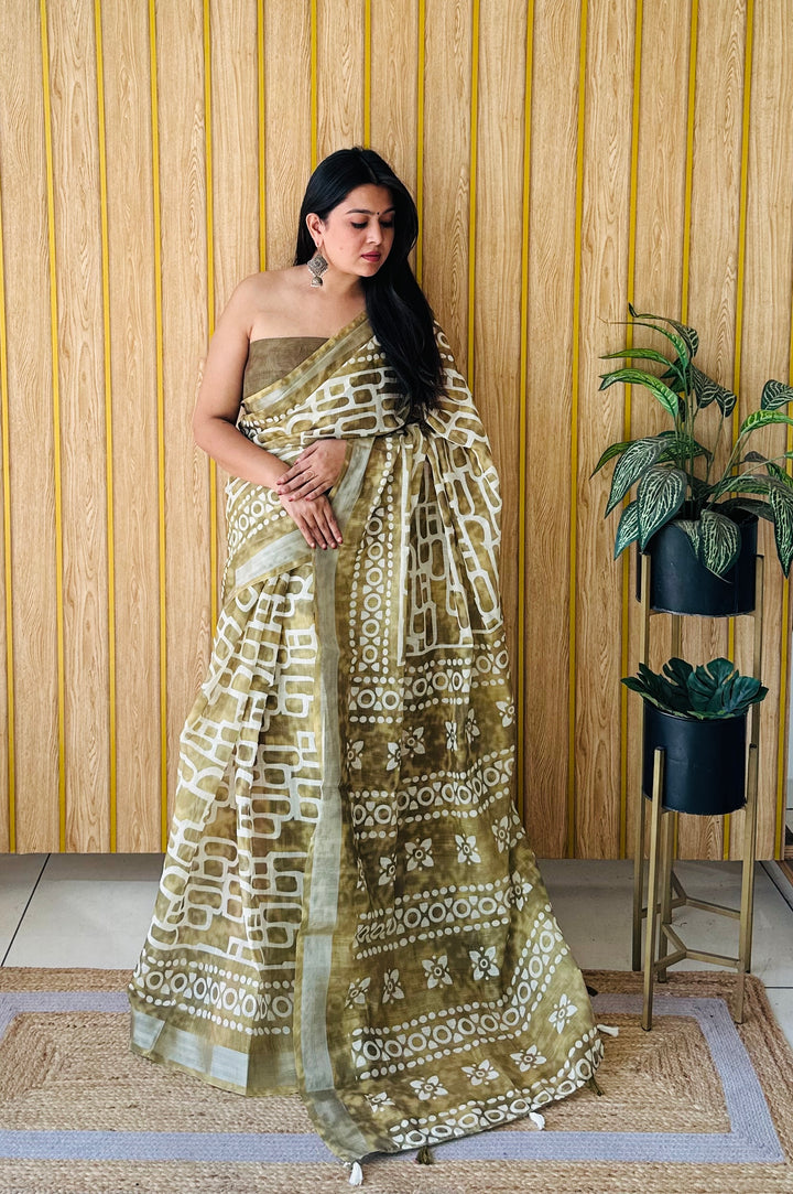 Light Green Namrata Soft Linen Cotton Digital Print Sarees With Batik Print With Silver Border