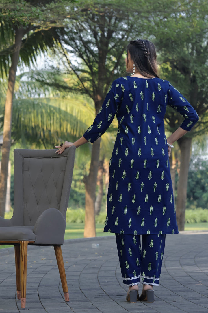 Navy Blue Color Cotton Blend Digital Print Kurta With Pant Set