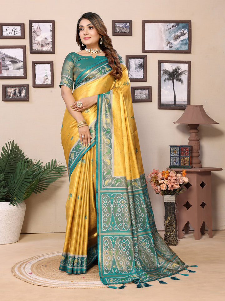 Yellow-Green Surekha Banarasi Silk Saree With Contrast Patola Woven Borders & Pallu