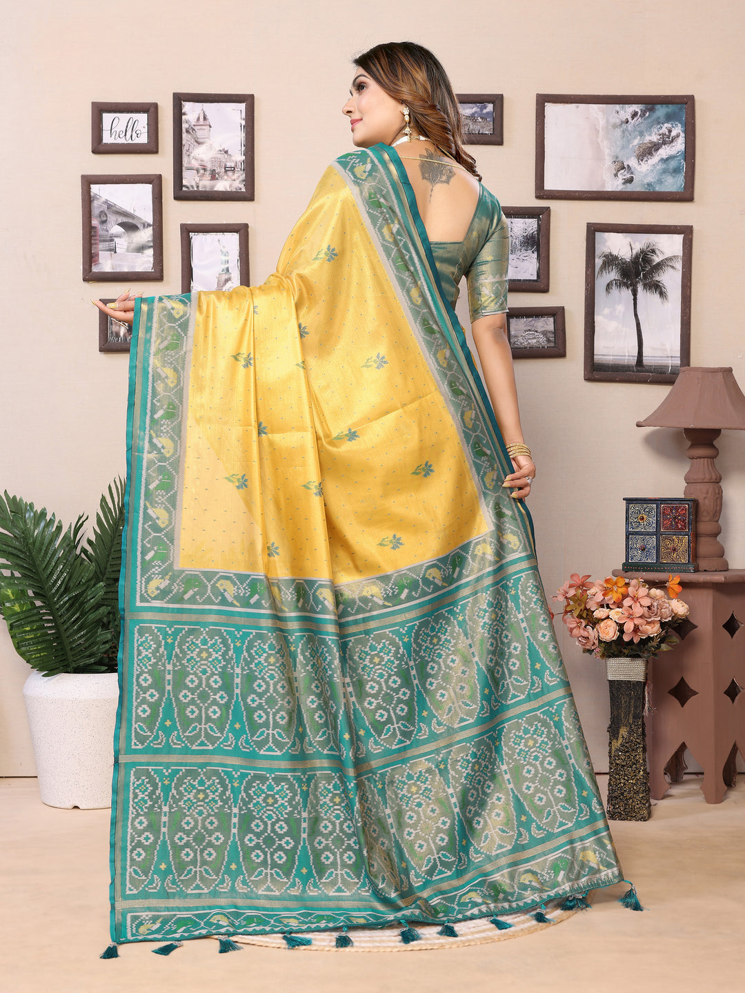 Yellow-Green Surekha Banarasi Silk Saree With Contrast Patola Woven Borders & Pallu
