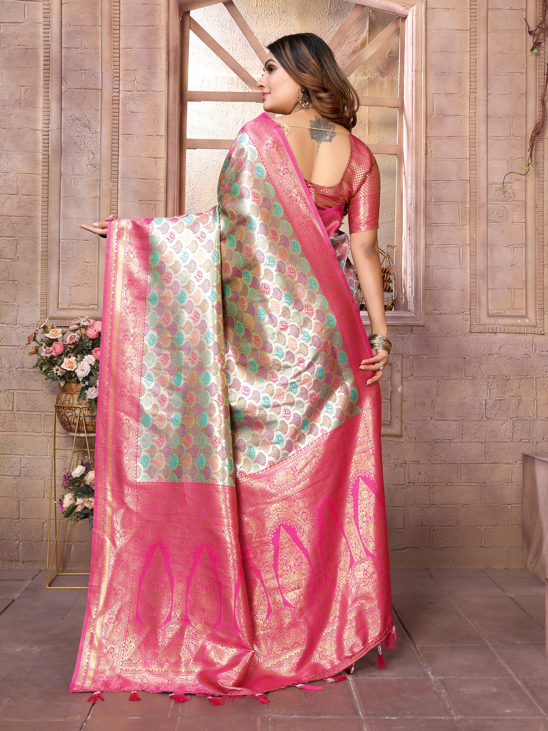 Multi Chaturi-1 Banarasi Chaturi silk saree Jari weaving Border and Weaving rich pallu