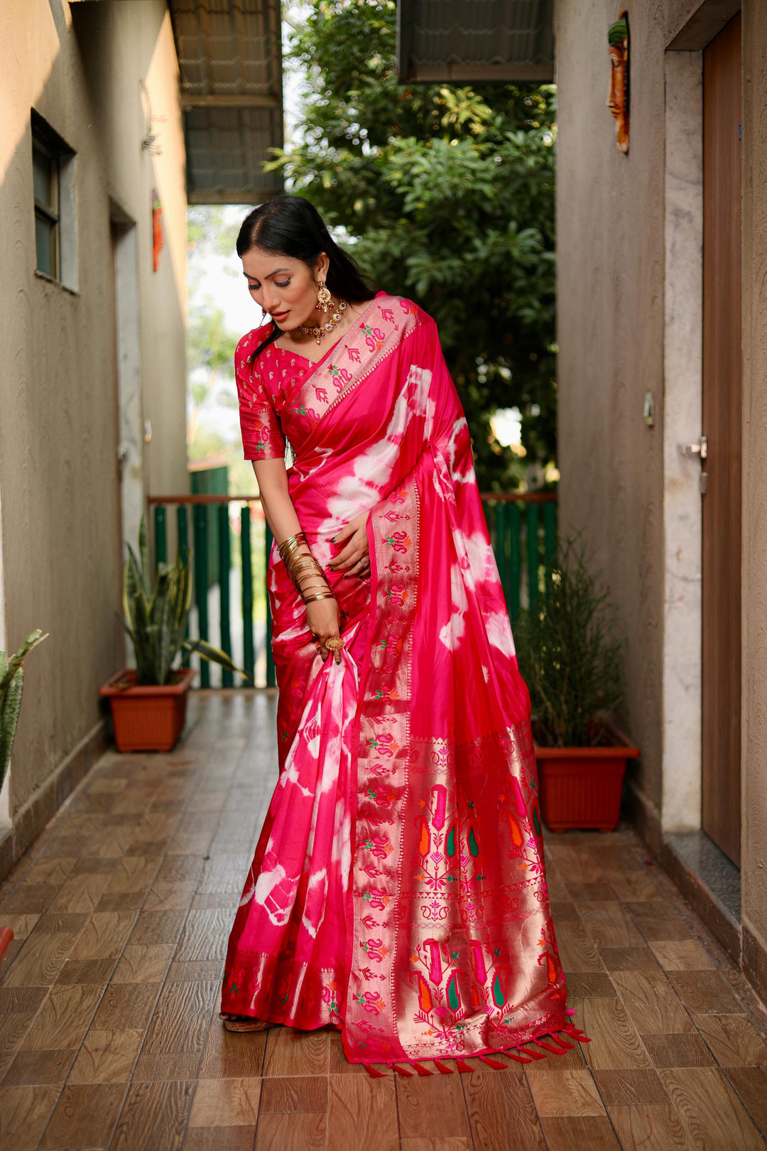 Pink Vatika Sibori Print Paithani Silk Sarees With Gold Zari Paithani Border & Contrast Rich Pallu