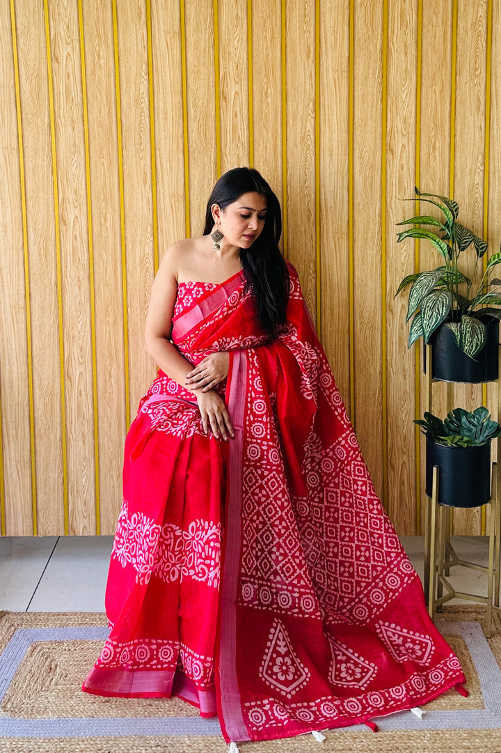 Carmine Red Sampurna Soft Linen Cotton Digital Print Saree With Batik Print With Silver Border