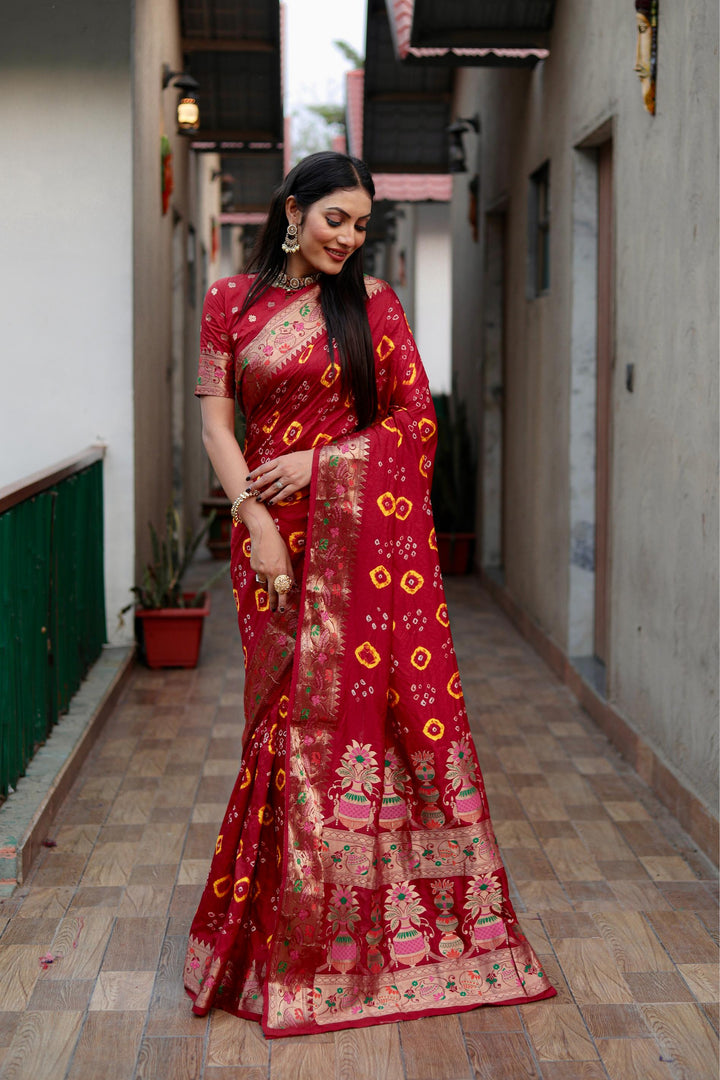 Red Kalash Pure Bandhej Silk Saree With Matka Border Zari Weaving Rich Pallu