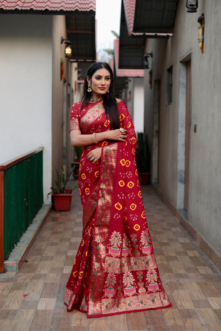 Red Kalash Pure Bandhej Silk Saree With Matka Border Zari Weaving Rich Pallu