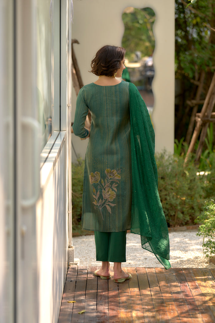 Green Color Tissue with floral print and embroidery Kurti with Pant And Dupatta Sets