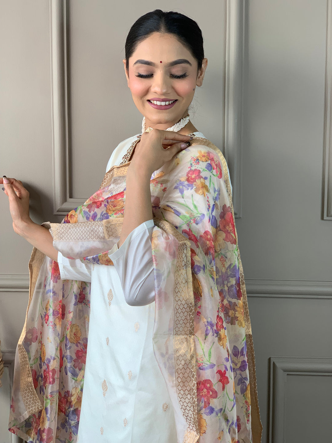 White Color Viscose Nylon Butti Embroidered Straight  Kurta with Pant And Dupatta Sets
