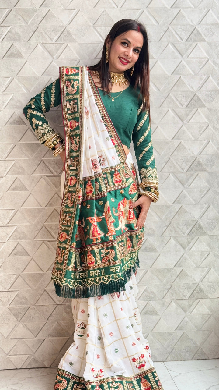 White Green Colour Khushboo Sharma Embroiderd Panter Patola Saree For Special Occasion