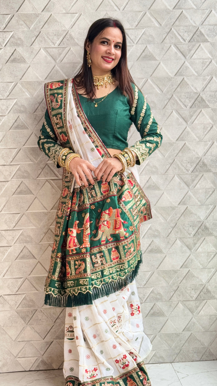 White Green Colour Khushboo Sharma Embroiderd Panter Patola Saree For Special Occasion