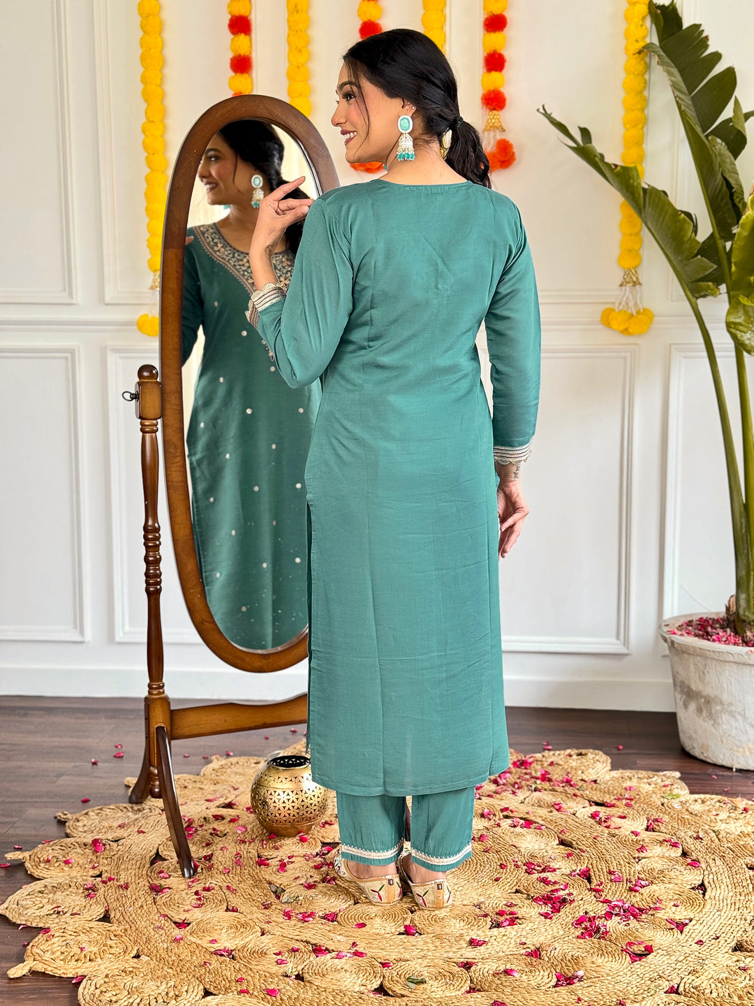 Teal Color Viscose Chanderi Embroidered Kurta with Pant And Dupatta Sets
