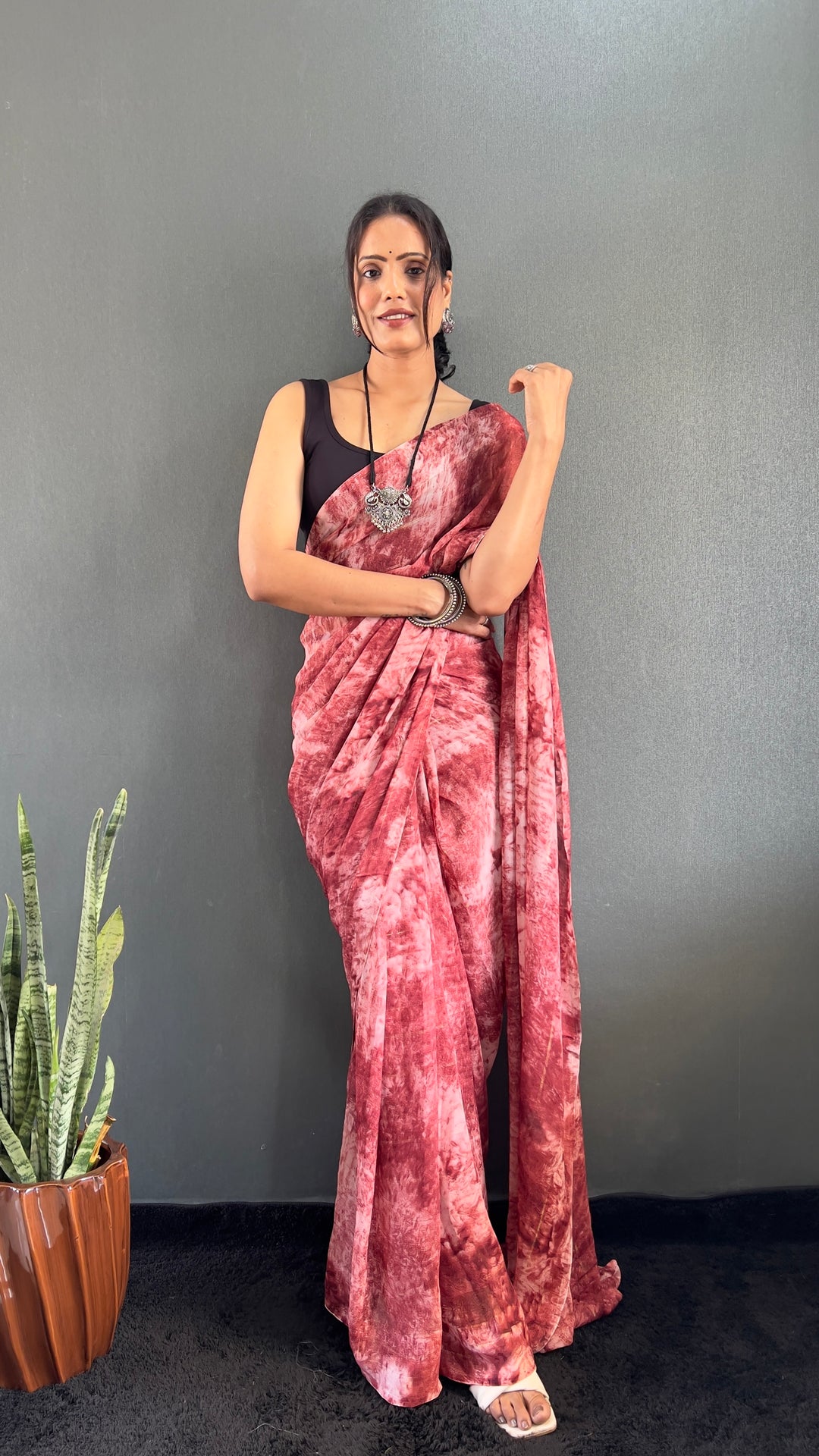 Red Color Rangoli Silk Saree With Beautiful Blouse