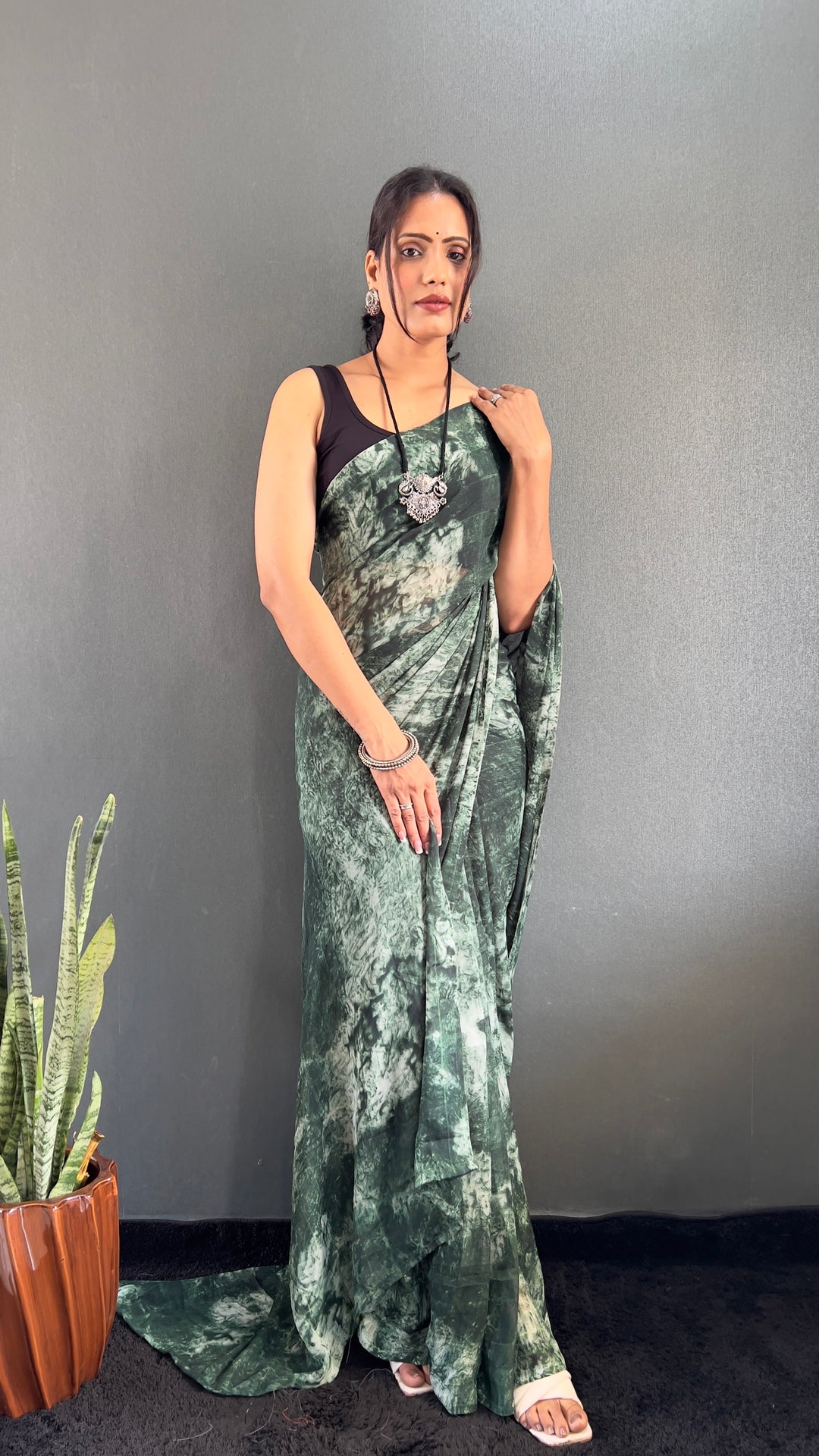 Green Color Rangoli Silk Saree With Beautiful Blouse