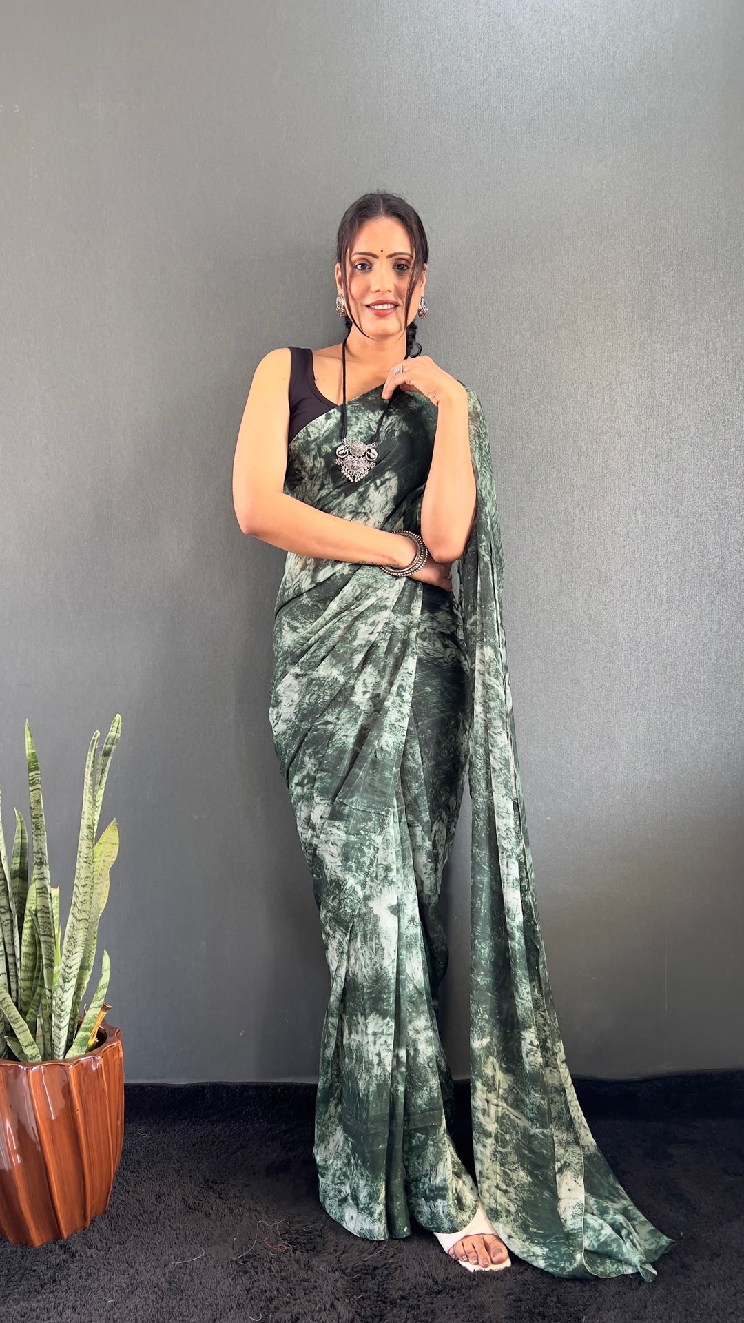 Green Color Rangoli Silk Saree With Beautiful Blouse