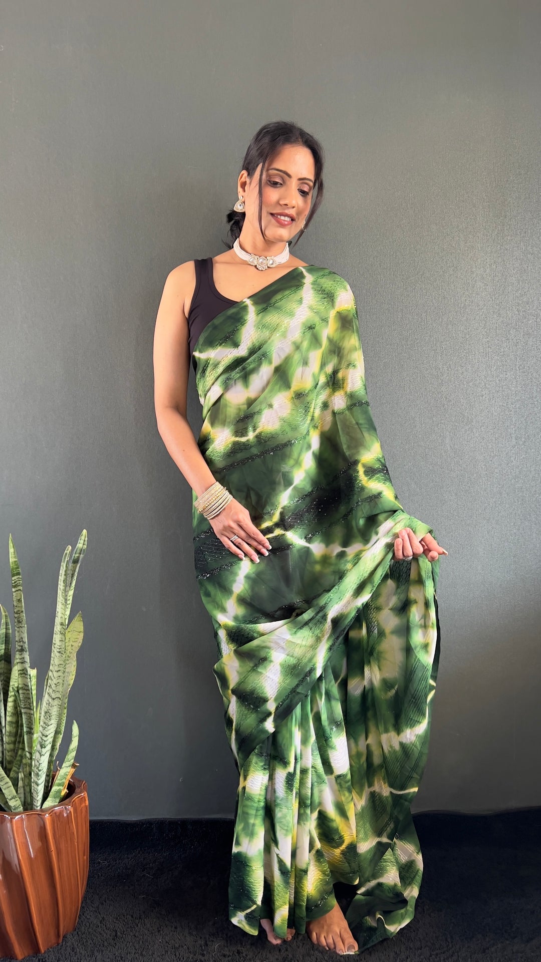 Green Color Georgette Saree With Beautiful Blouse