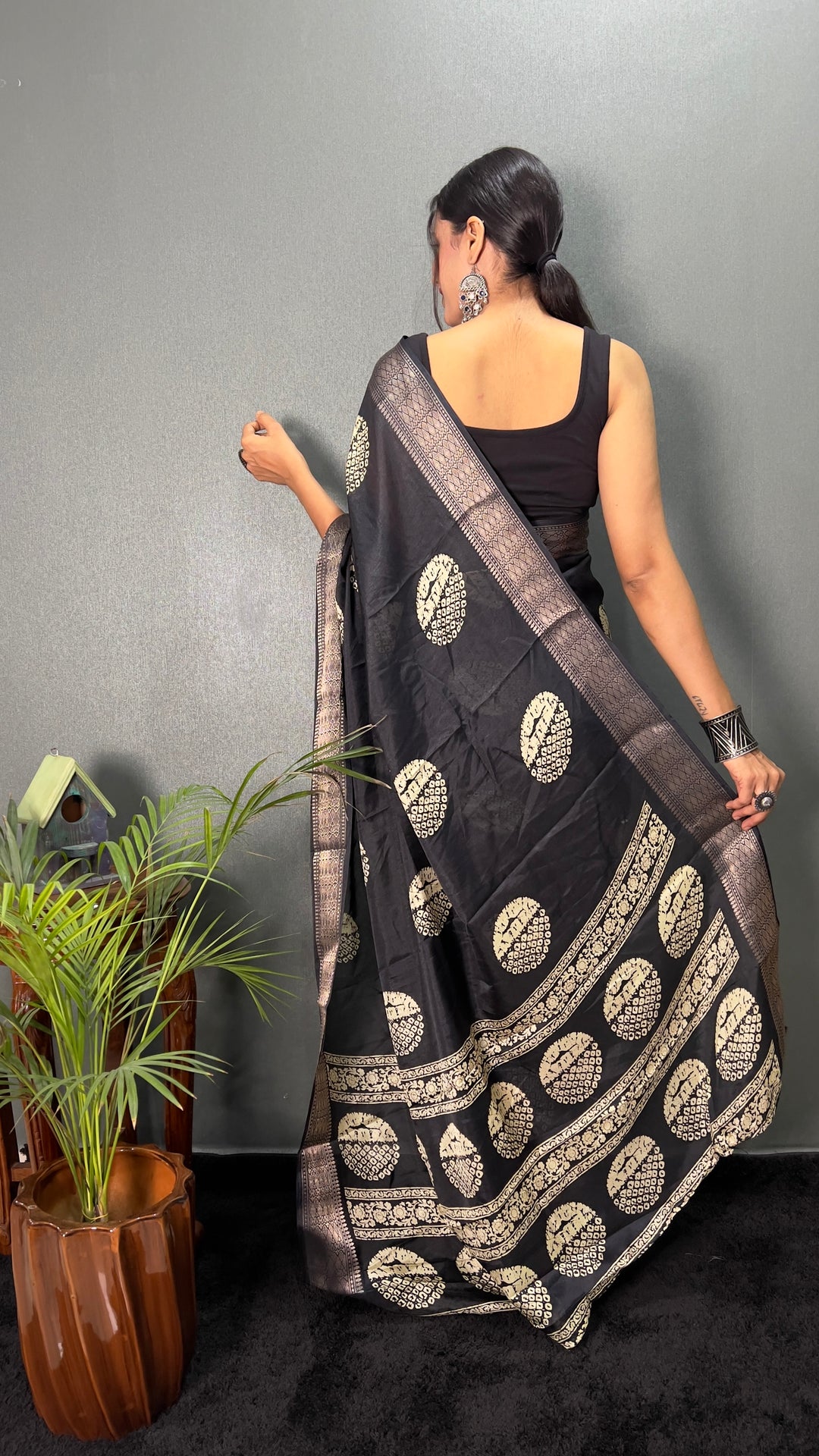 Black Color Soft Cotton Kalamkari Printed Saree With Beautiful Blouse