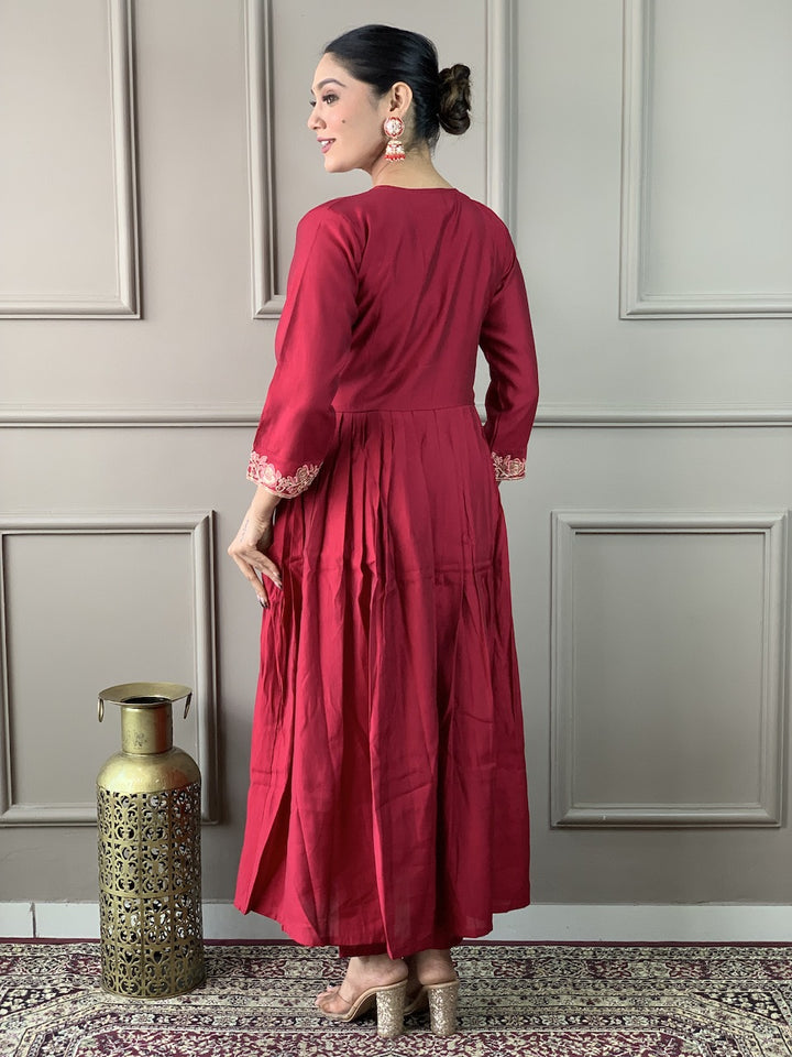 Red Color Viscose Chanderi Embroidered Straight Kurta with Pant And Dupatta Sets