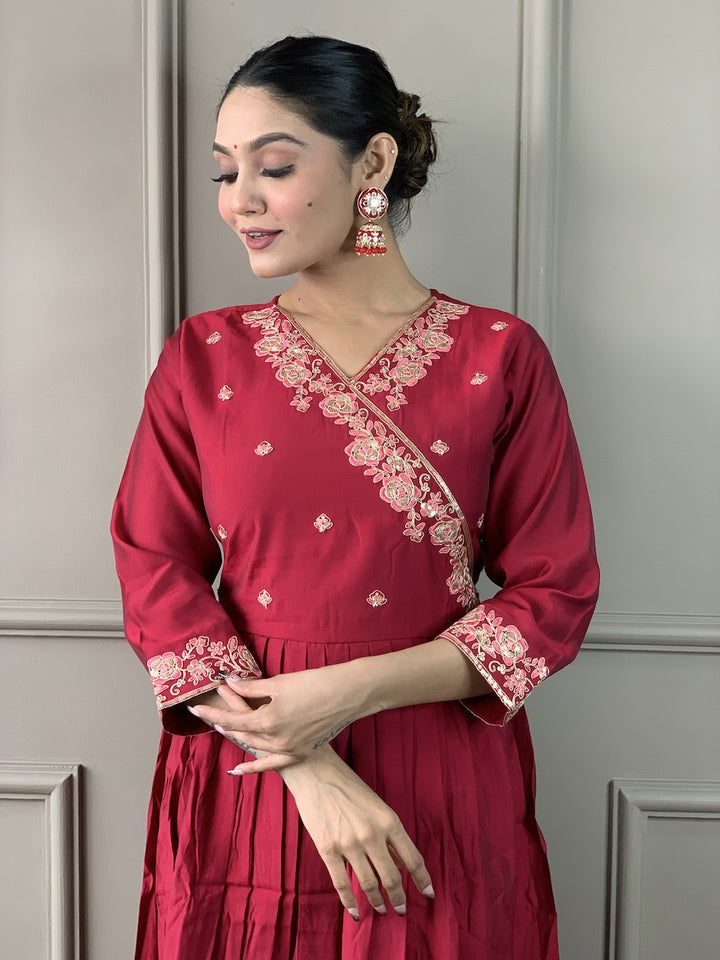 Red Color Viscose Chanderi Embroidered Straight Kurta with Pant And Dupatta Sets