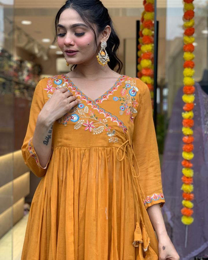 Orange Color Viscose Chanderi Embroidered Kurta with Pant And Dupatta Sets