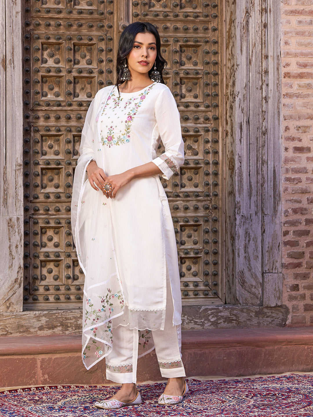 White Color with Embroidered Kurta with Pant And Dupatta Sets