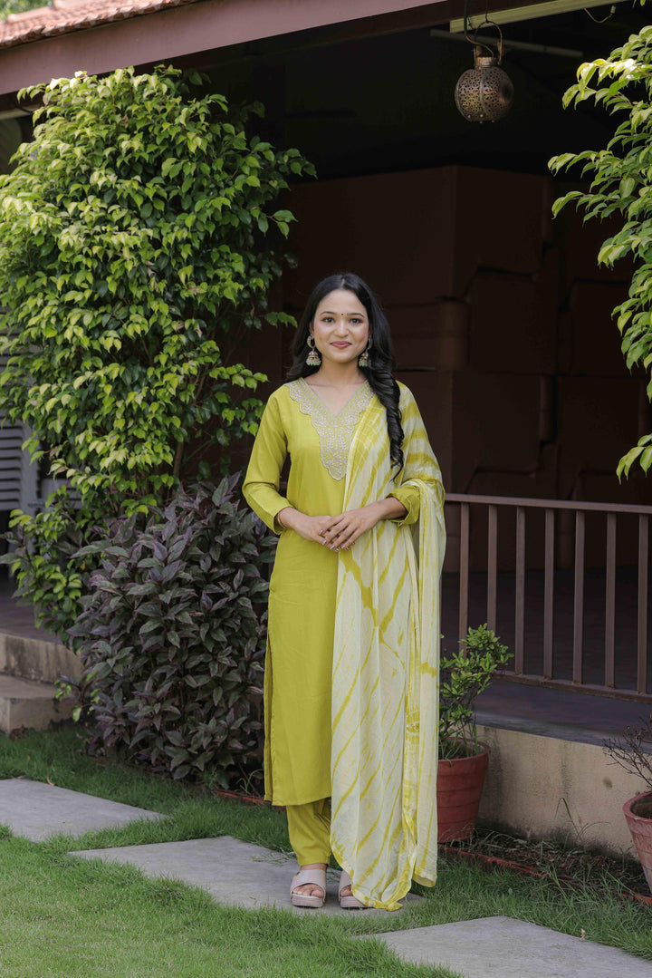 Liril Color Slub Kurti Embroidery With Pant And Dupatta Set