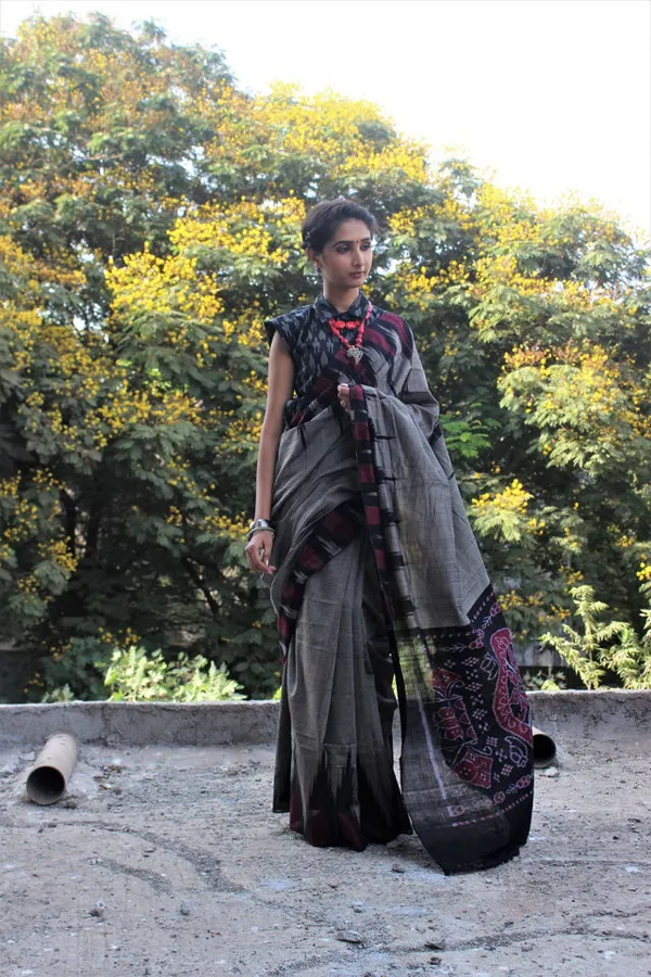 Gray Color Cotton Linen Saree With Unstitched Blouse Piece