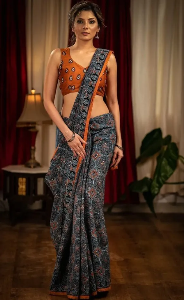 Gray Color Cotton Linen Saree With Unstitched Blouse Piece