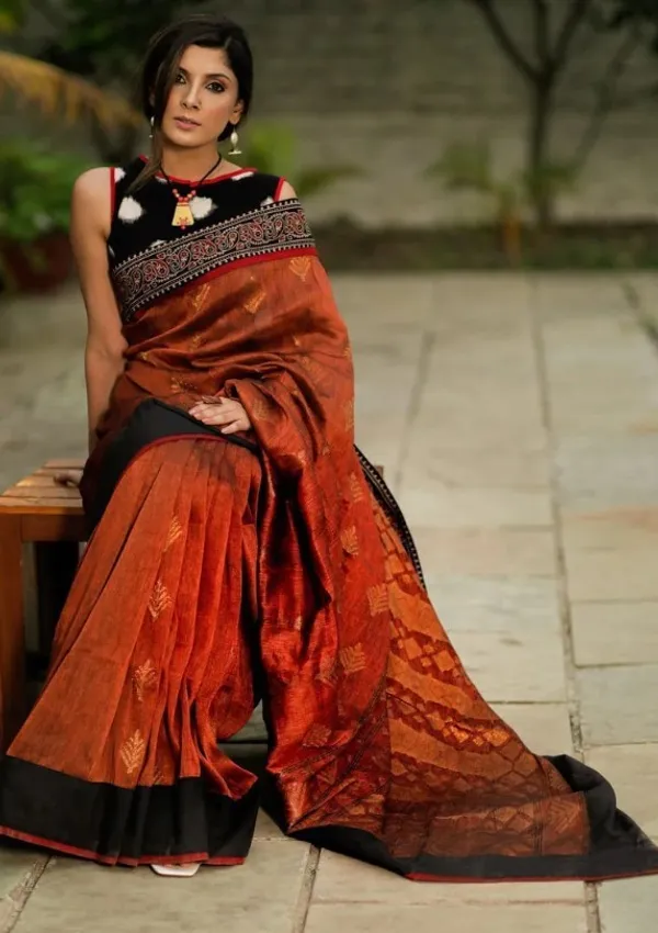 Red Color Cotton Linen Saree With Unstitched Blouse Piece