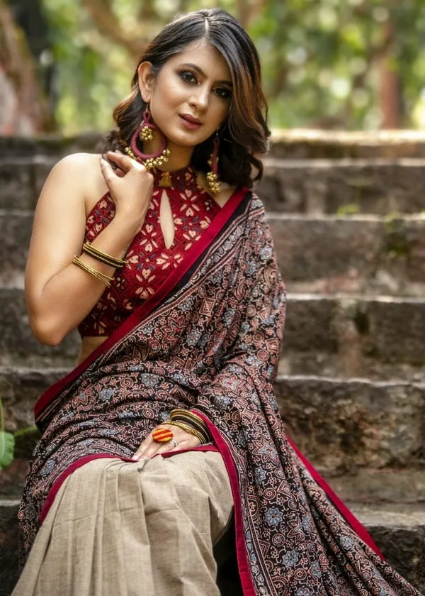 Cream Color Cotton Linen Saree With Unstitched Blouse Piece