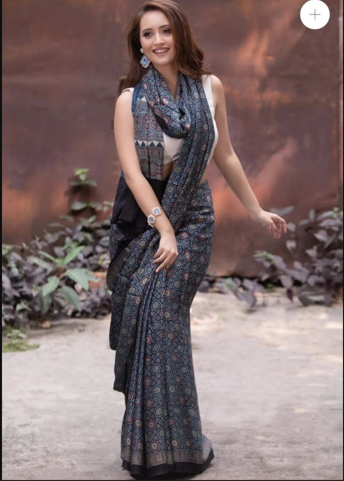 Gray Color Cotton Linen Saree With Unstitched Blouse Piece