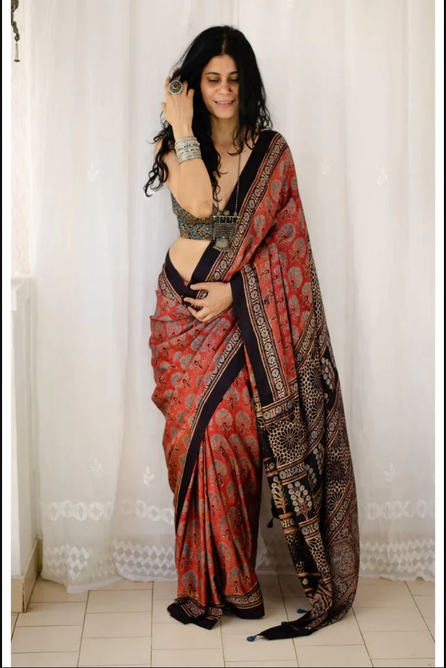 Maroon Color Cotton Linen Saree With Unstitched Blouse Piece