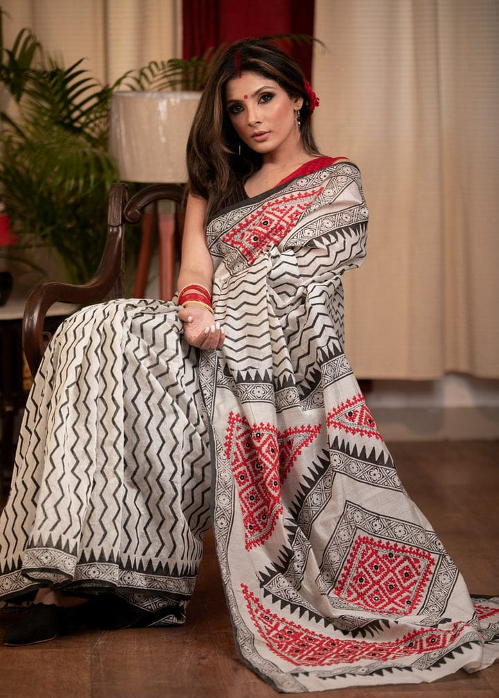 White and Red Color Cotton Linen Saree With Unstitched Blouse Piece