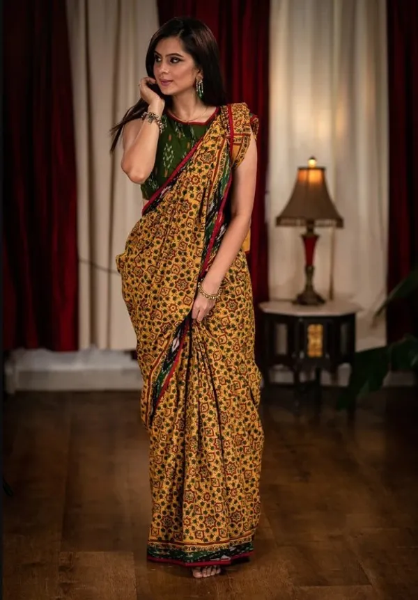 Yellow Color Cotton Linen Saree With Unstitched Blouse Piece